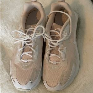 Nike airmax 200 pink and white